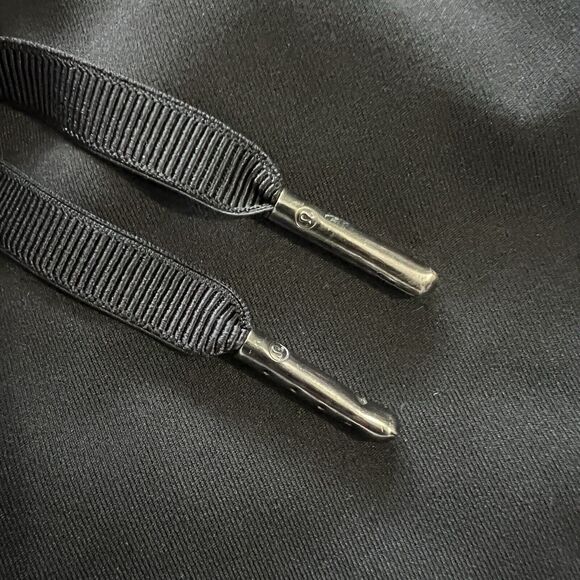 Lululemon Women Solid Black On the Fly 7/8 Drawstring Luxtreme Travel Pant 2 - Picture 4 of 7